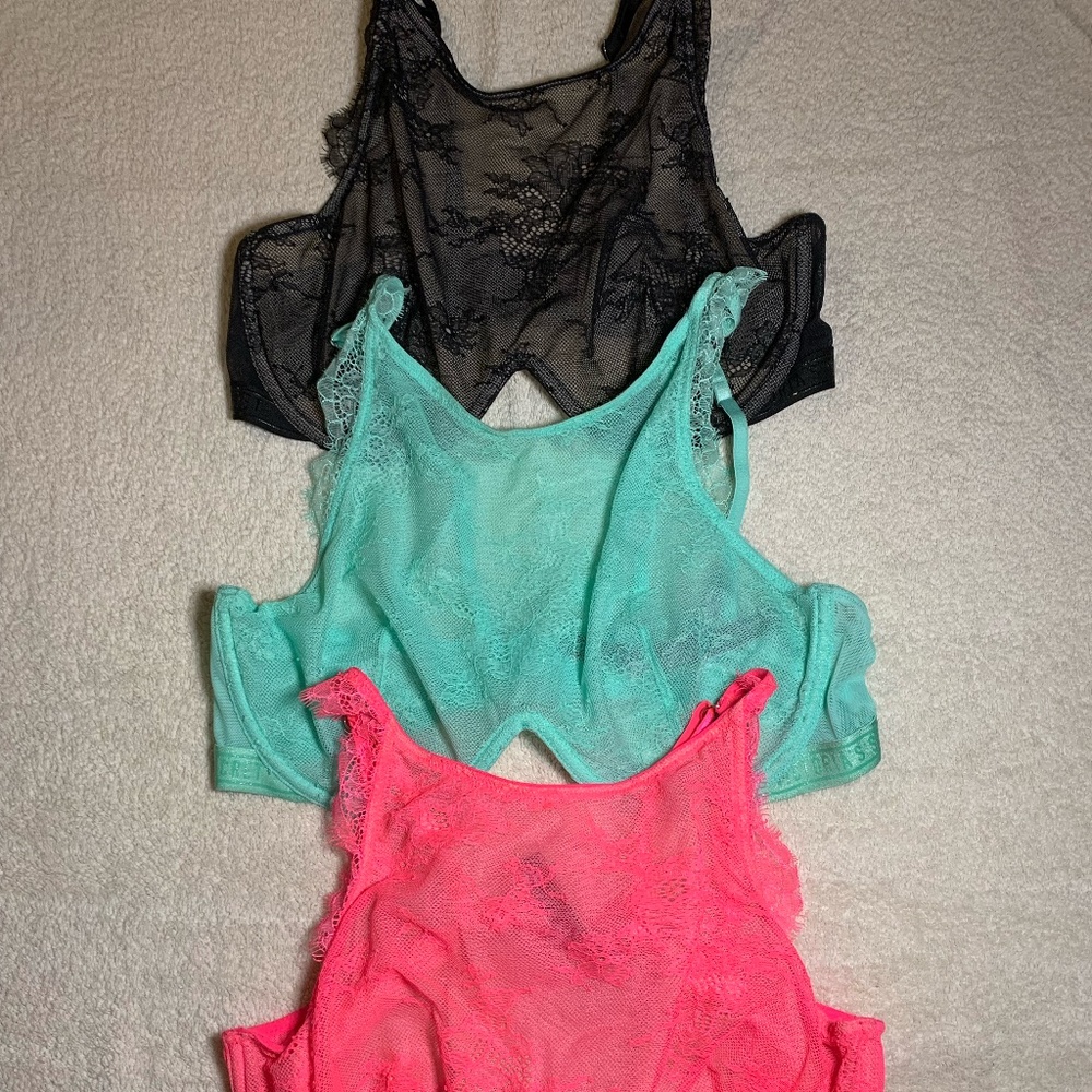 3 34DD/34DDD VICTORIAS SECRET BRAS-BRALETTES
